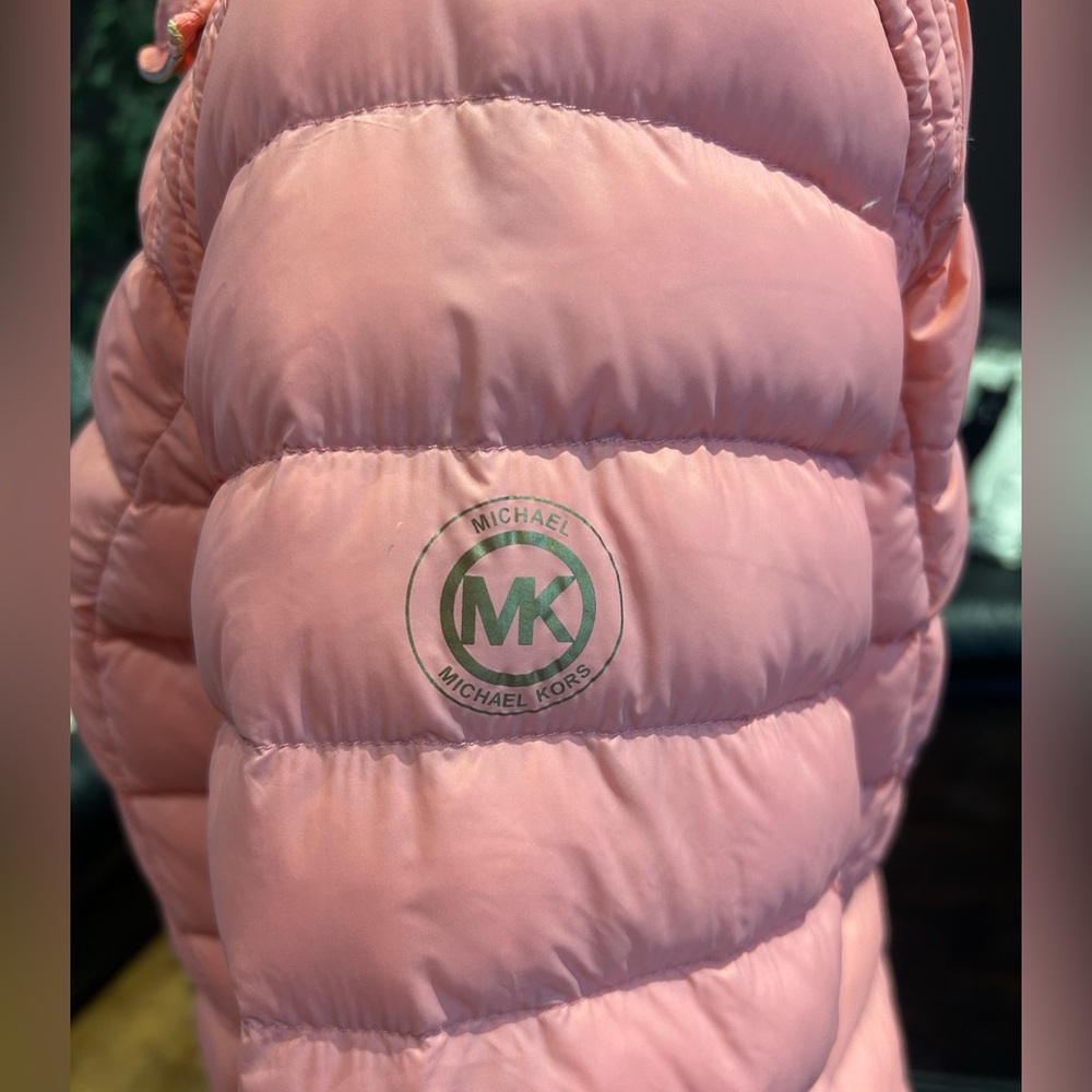 Michael Kors Packable Downfill Puffer Jacket - Picture 7 of 10